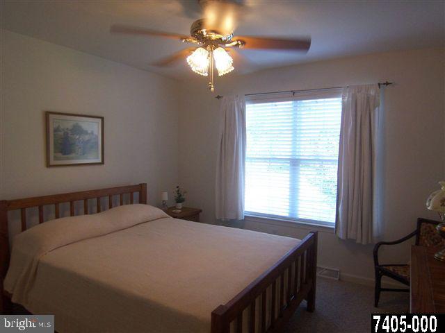 1880 Pin Oak Drive Spring Grove, PA 17362 - Photo 15 of 25 Gallery Image 15