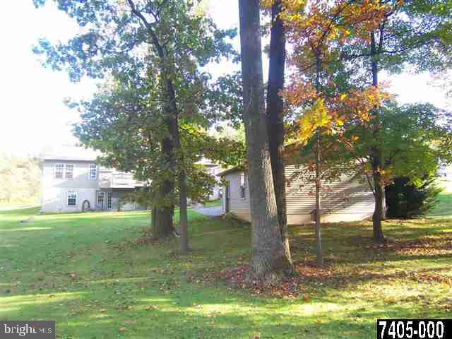 1880 Pin Oak Drive Spring Grove, PA 17362 - Photo 21 of 25 Gallery Image 21