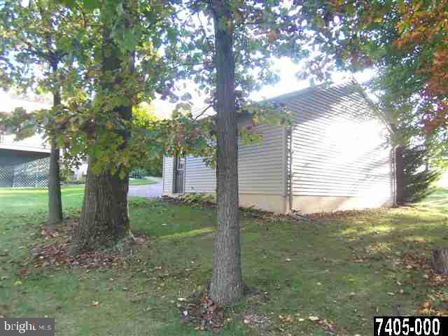 1880 Pin Oak Drive Spring Grove, PA 17362 - Photo 23 of 25 Gallery Image 23