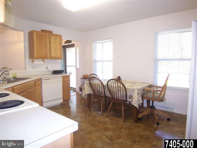 1880 Pin Oak Drive Spring Grove, PA 17362 - Photo 7 of 25 Gallery Image 7
