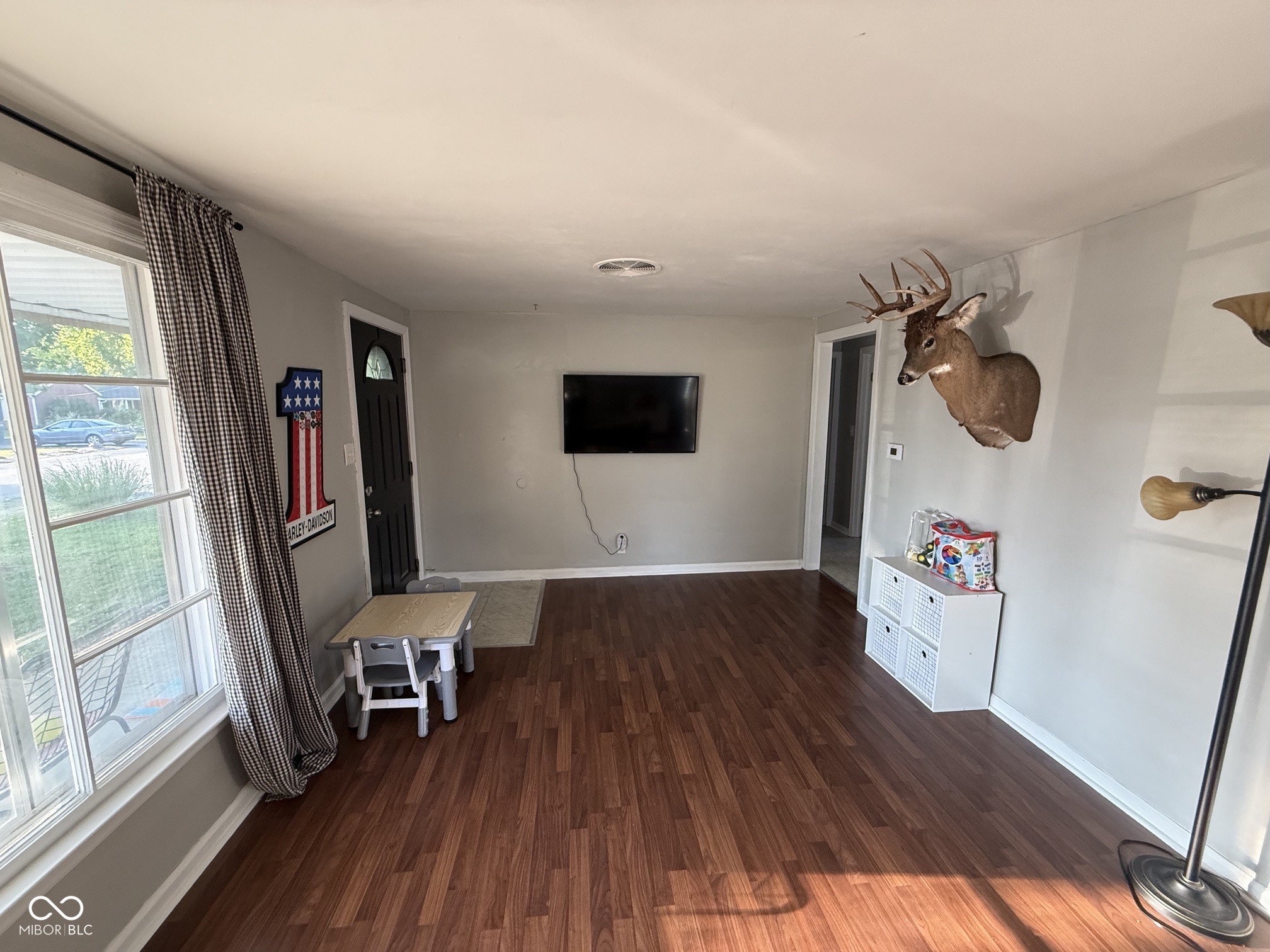 421 Union Street Hope, IN 47246 - Photo 4 of 23 Gallery Image 4
