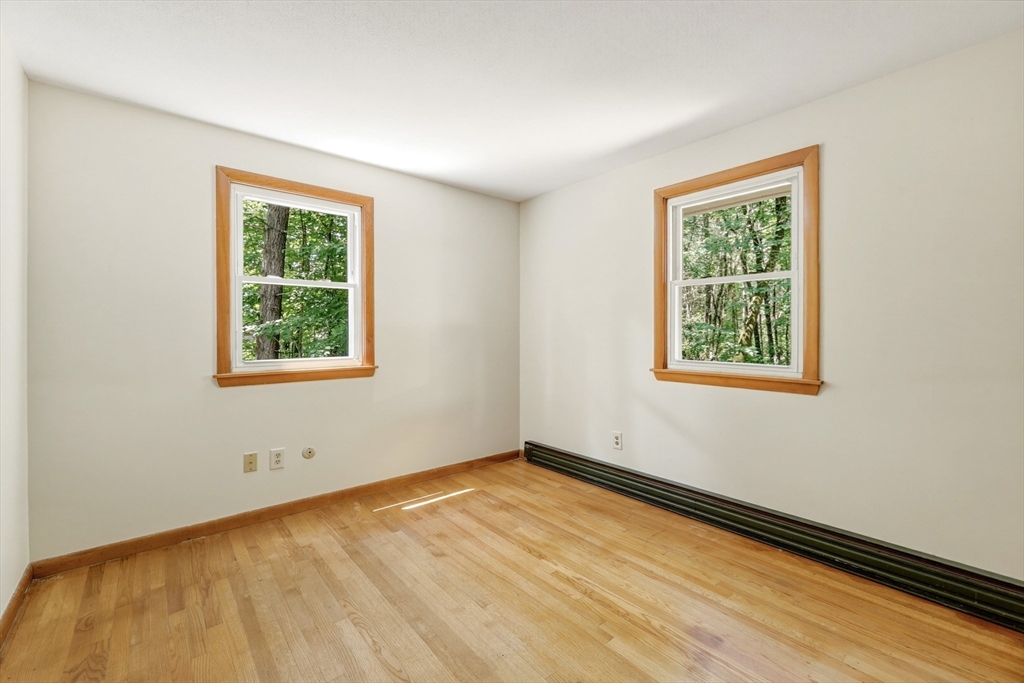 418 State Street Amherst, MA 01002 - Photo 23 of 39