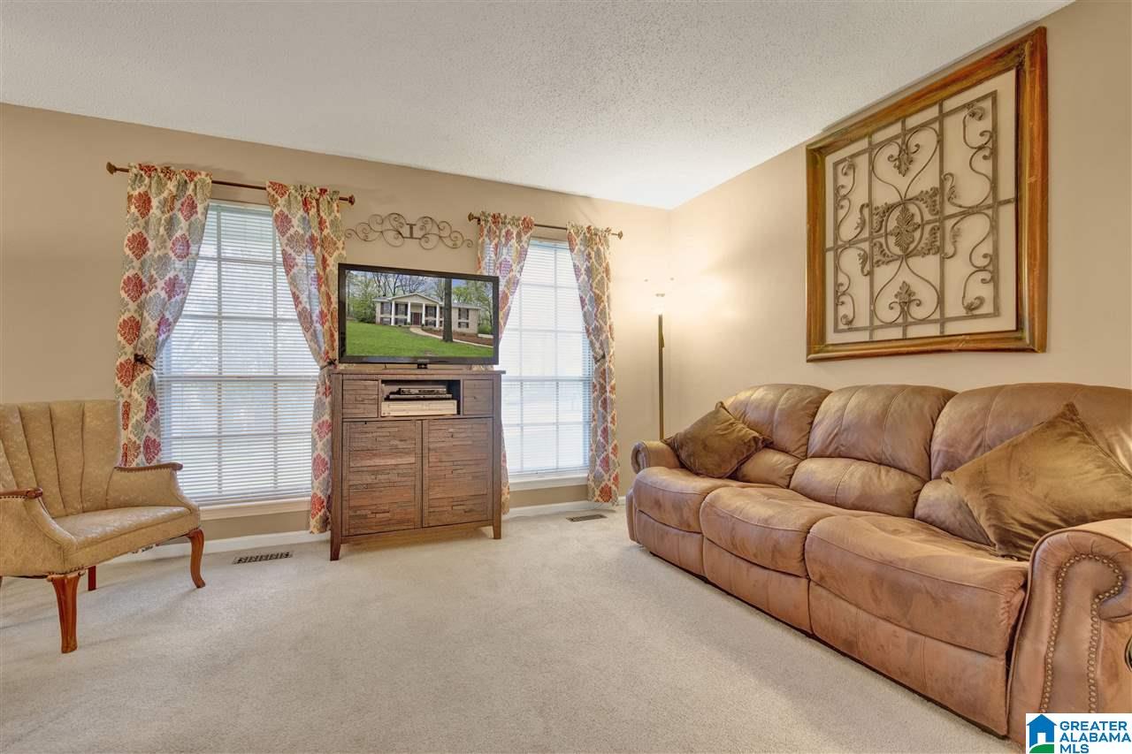 1324 Navajo Trail Alabaster, AL 35007 - Photo 3 of 21