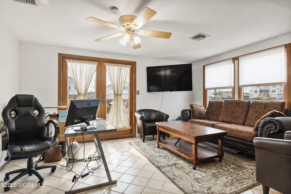 $499,000 | 8 North Captain Drive, Little Egg Harbor, NJ 08087