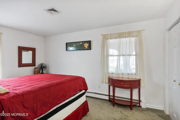 $499,000 | 8 North Captain Drive, Little Egg Harbor, NJ 08087