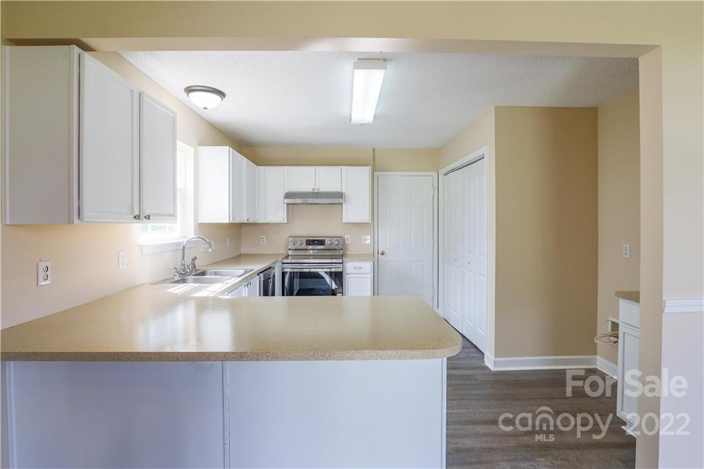820 River Trail Road Lowell, NC 28098 - Photo 6 of 23 Gallery Image 6