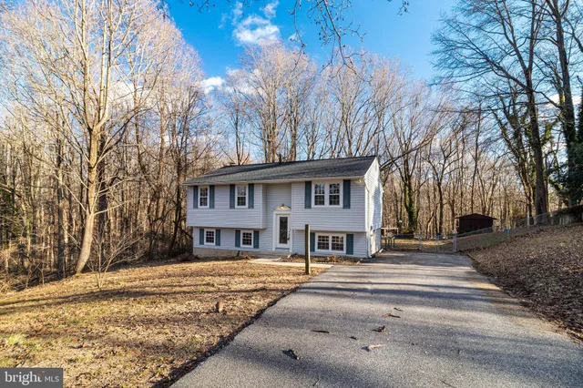 $474,900 | 1861 Oldfield Drive, Huntingtown, MD 20639