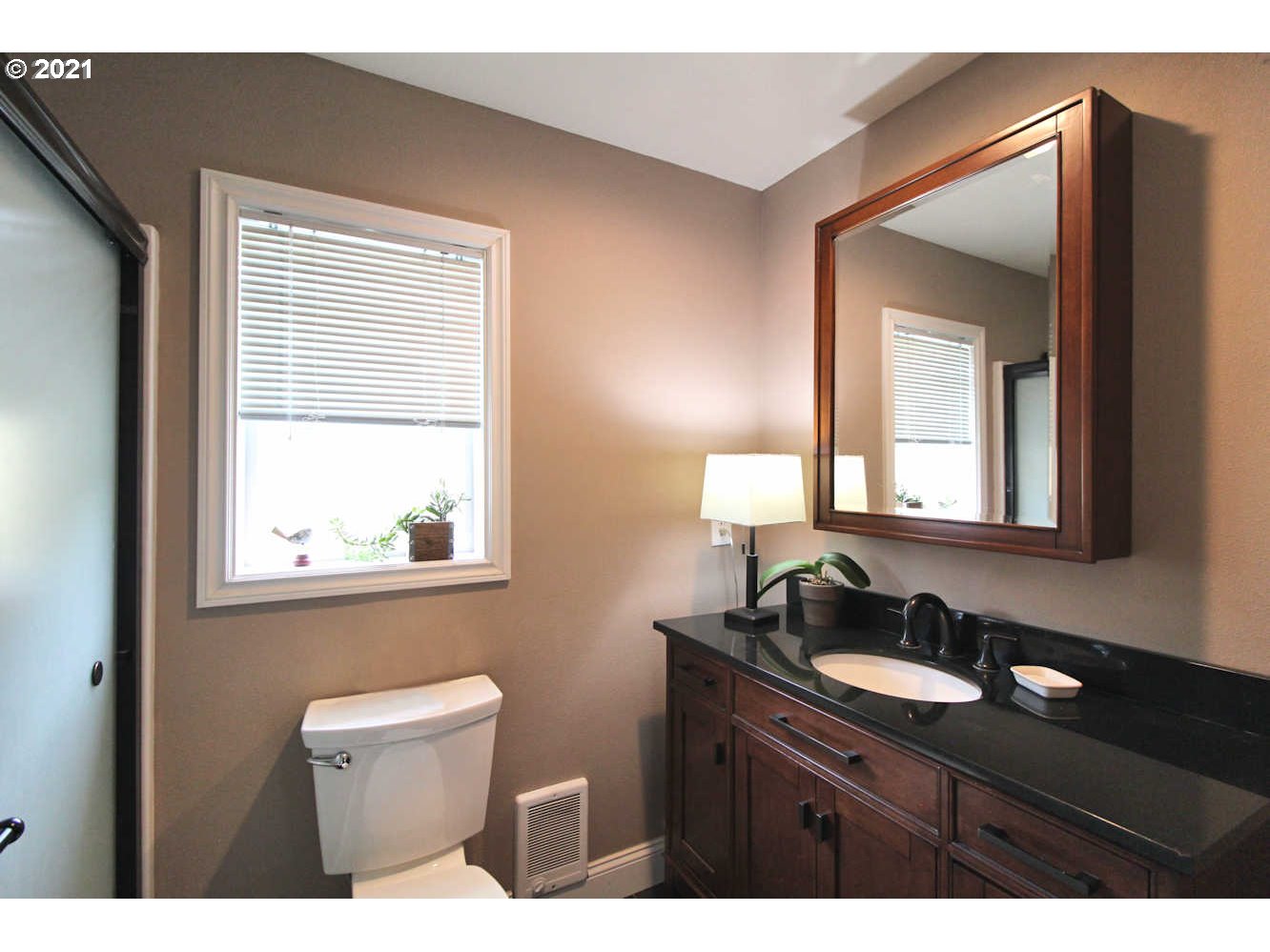 121 Woolford Road Kalama, WA 98625 - Photo 14 of 22 Gallery Image 14