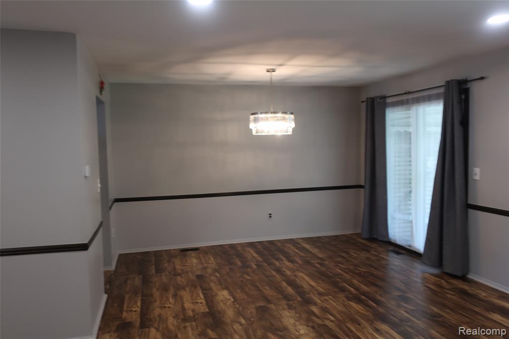 110 Stratford Lane Rochester Hills, MI 48309 - Photo 11 of 28