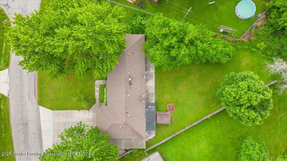 918 Bon Air Road Lansing, MI 48917 - Photo 42 of 44 45-Media Jett - 03