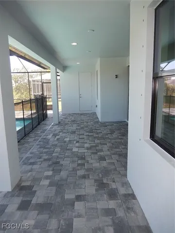 a view of empty room with window