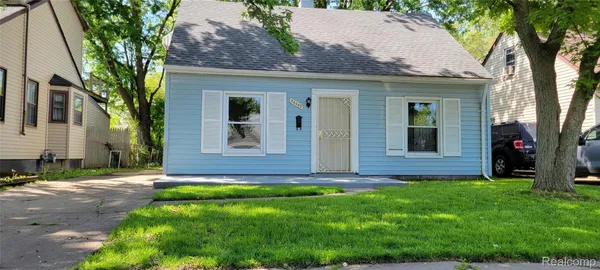 $105,000 | 20462 Kingsville Street, Harper Woods, MI 48225