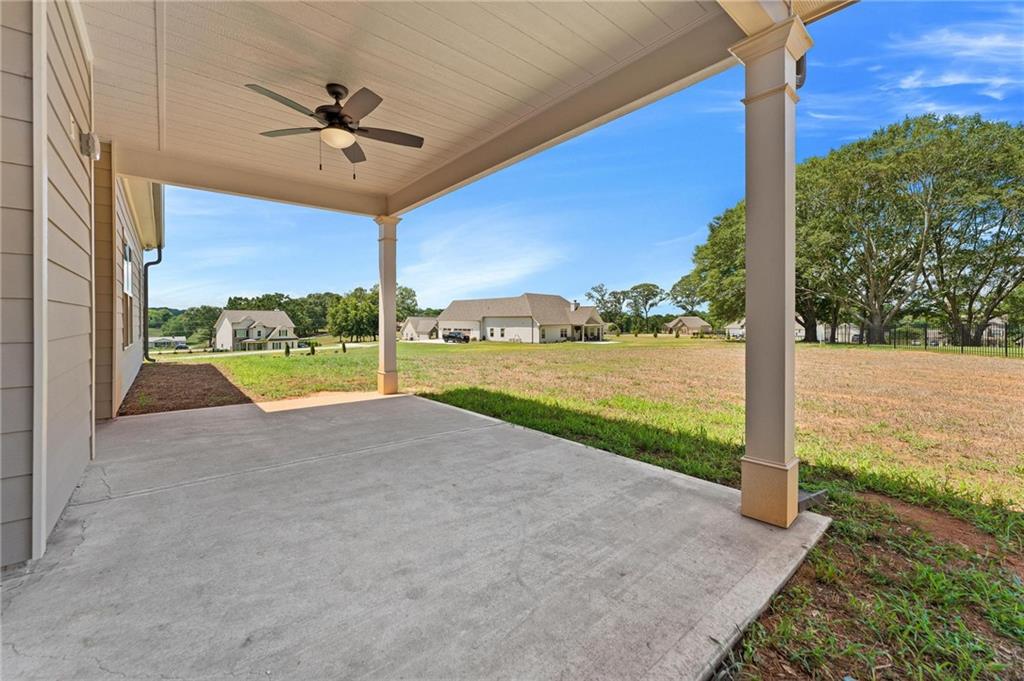 280 Camden Loop Jefferson, GA 30549 - Photo 38 of 43 a view of a room with porch and garden