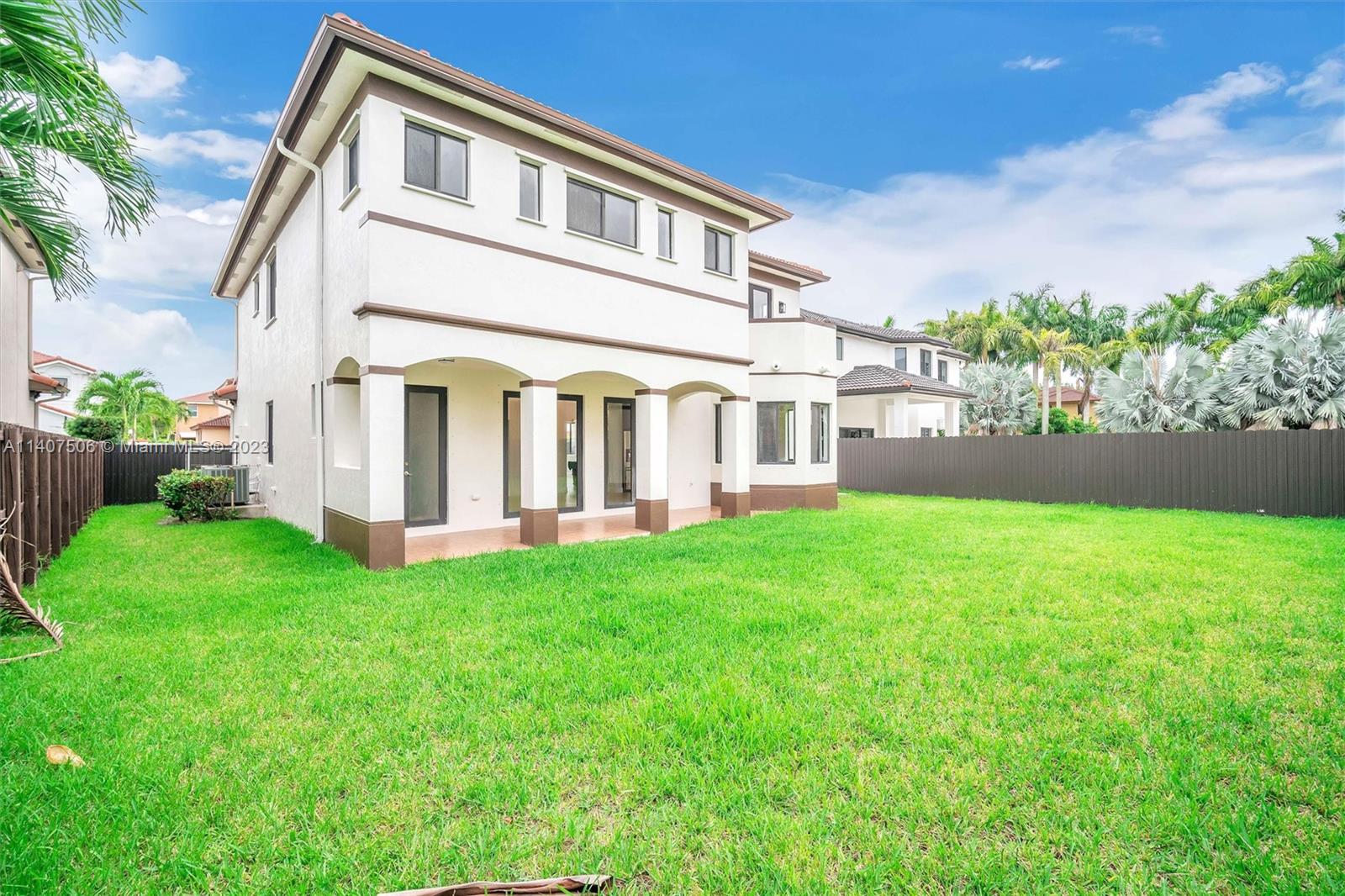 Tamiami Miami, FL 33184 - Photo 42 of 46 a view of house with backyard and garden