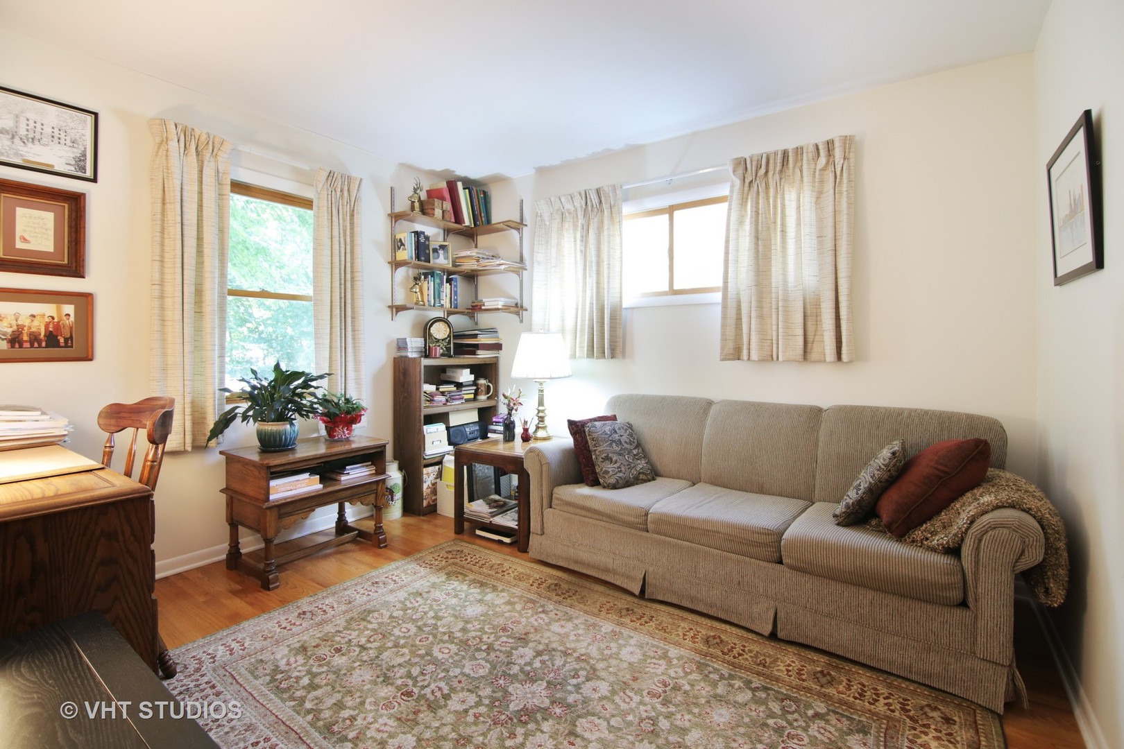 2069 Dundee Road Northbrook, IL 60062 - Photo 6 of 10 Gallery Image 6
