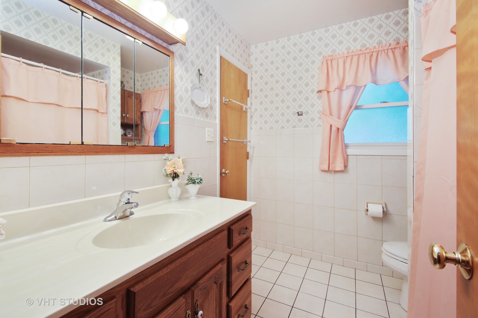 2069 Dundee Road Northbrook, IL 60062 - Photo 9 of 10 Gallery Image 9