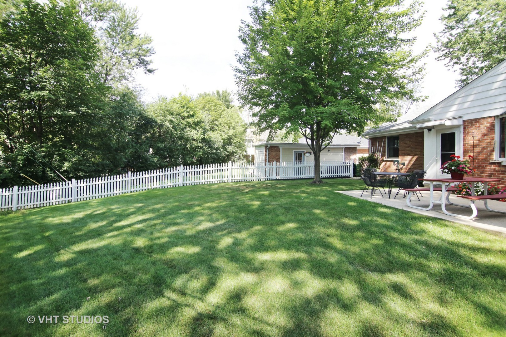 2069 Dundee Road Northbrook, IL 60062 - Photo 10 of 10 Gallery Image 10