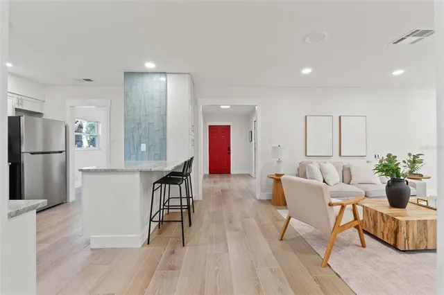 $425,000 | 2210 Tanglewood Way, Brandon, FL 33511