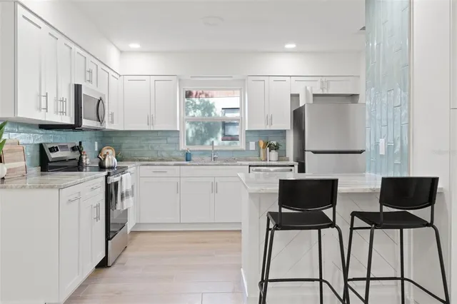 $425,000 | 2210 Tanglewood Way, Brandon, FL 33511