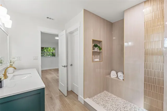 $425,000 | 2210 Tanglewood Way, Brandon, FL 33511