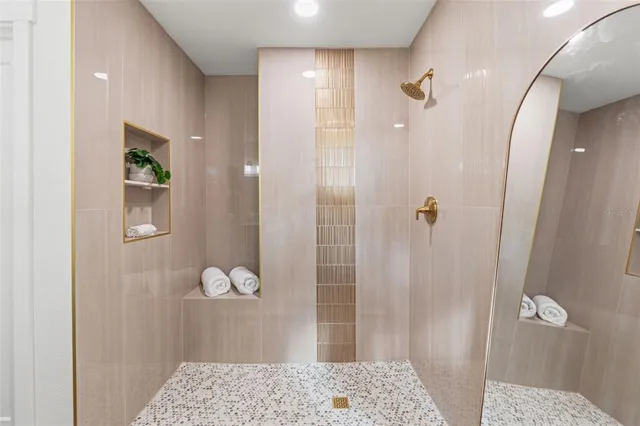 $425,000 | 2210 Tanglewood Way, Brandon, FL 33511