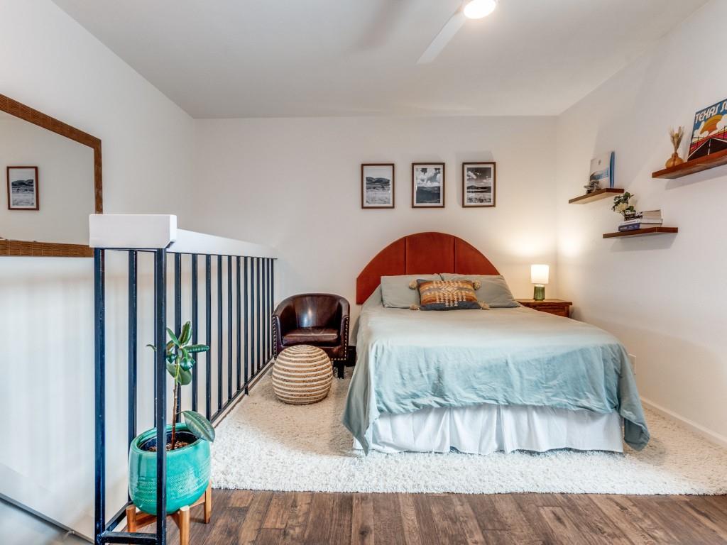 5200 Martel Avenue, Unit 6Q Dallas, TX 75206 - Photo 16 of 32 a bedroom with a bed and a window