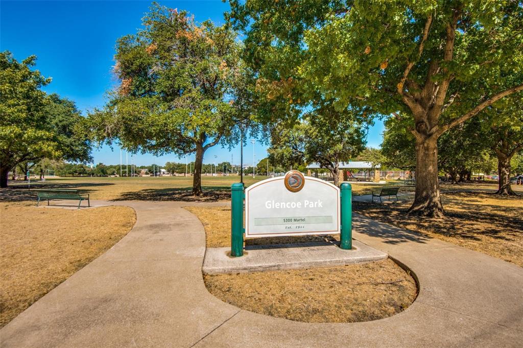 5200 Martel Avenue, Unit 6Q Dallas, TX 75206 - Photo 25 of 32 a view of a swimming pool with a slide