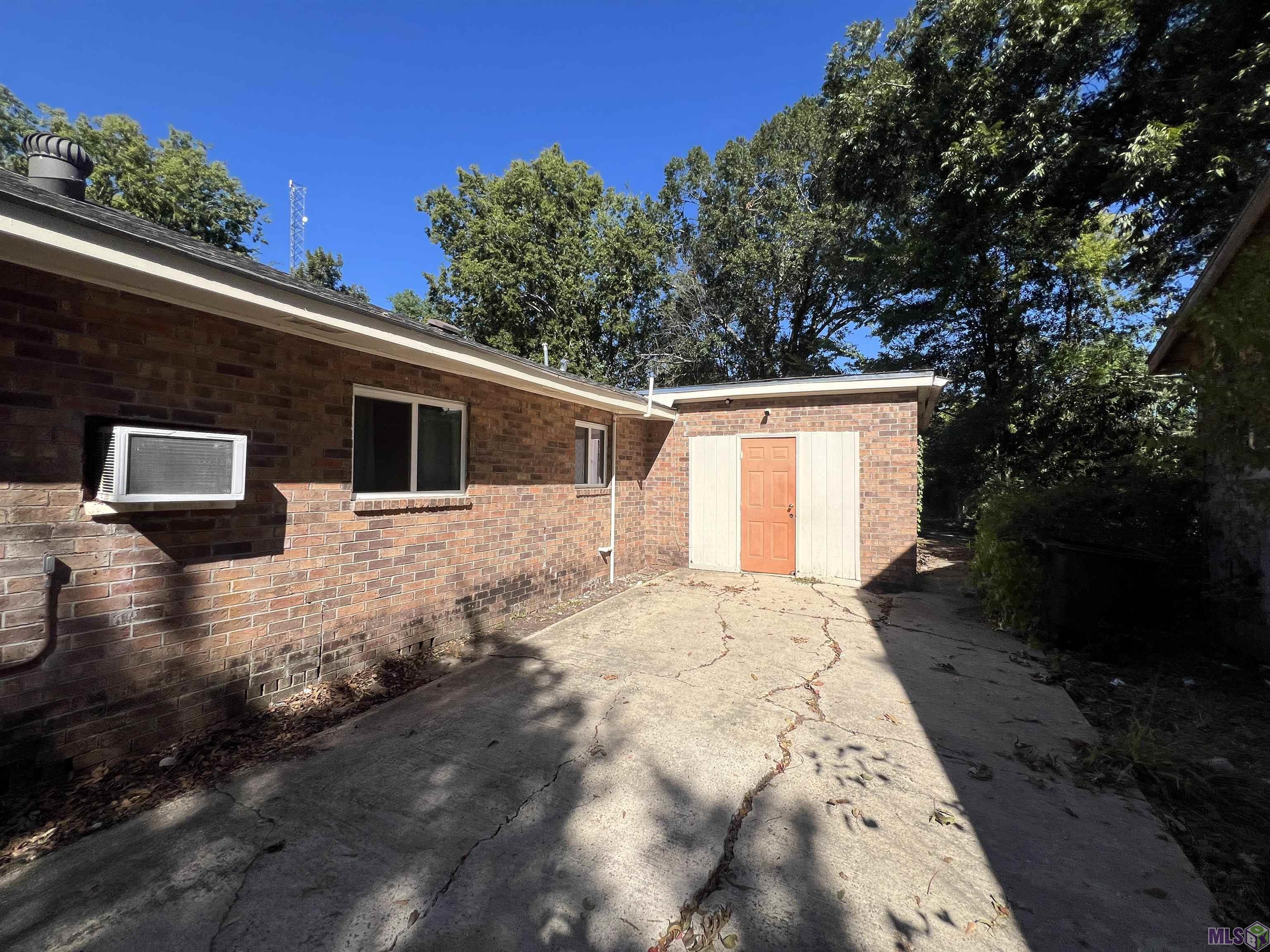 245 East Harding Street Baton Rouge, LA 70802 - Photo 3 of 26