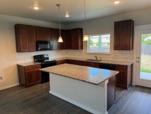 1204 Morning View Road Georgetown, TX 78628 - Photo 2 of 26 Kitchen featuring lots of counter space!