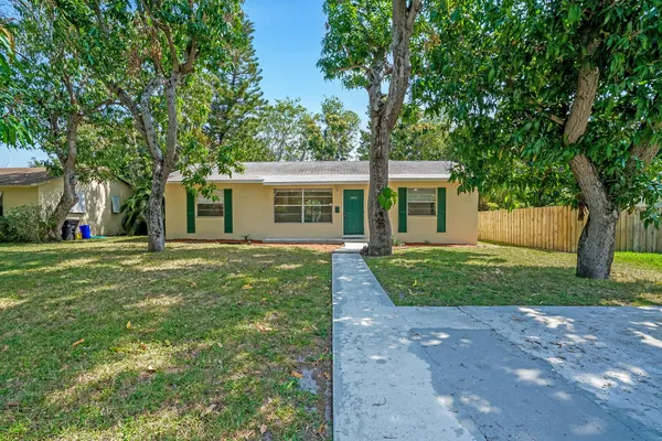 $3,750 | 3800 Calvin Avenue, West Palm Beach, FL 33407