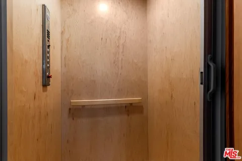 $2,945,000 | 2110 Barry Avenue, Los Angeles, CA 90025