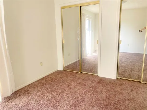 $950 | 2300 Pasadena Avenue, Unit 305, Metairie, LA 70001