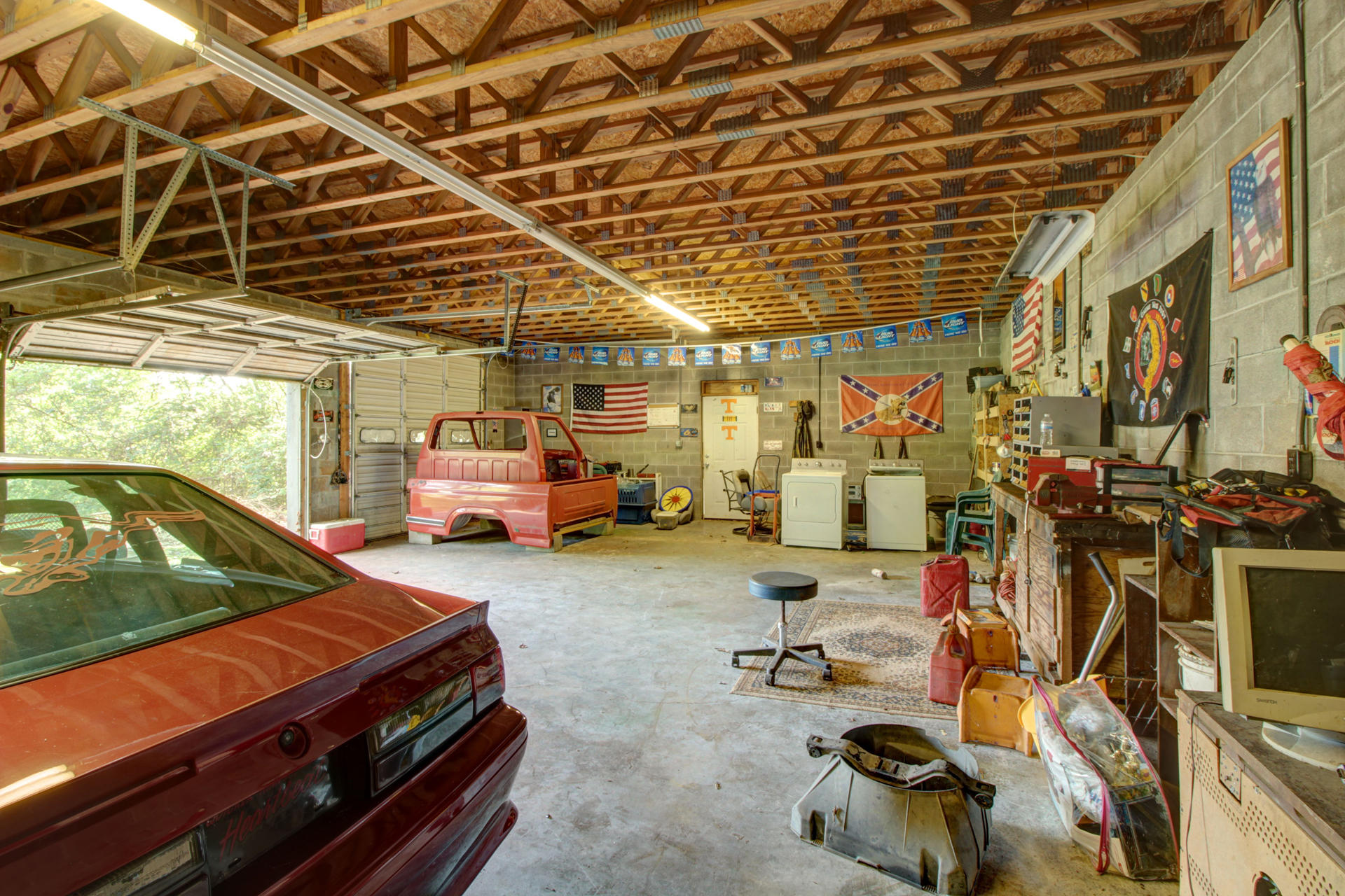 6025 Maloneyville Road Corryton, TN 37721 - Photo 20 of 24 garage 1