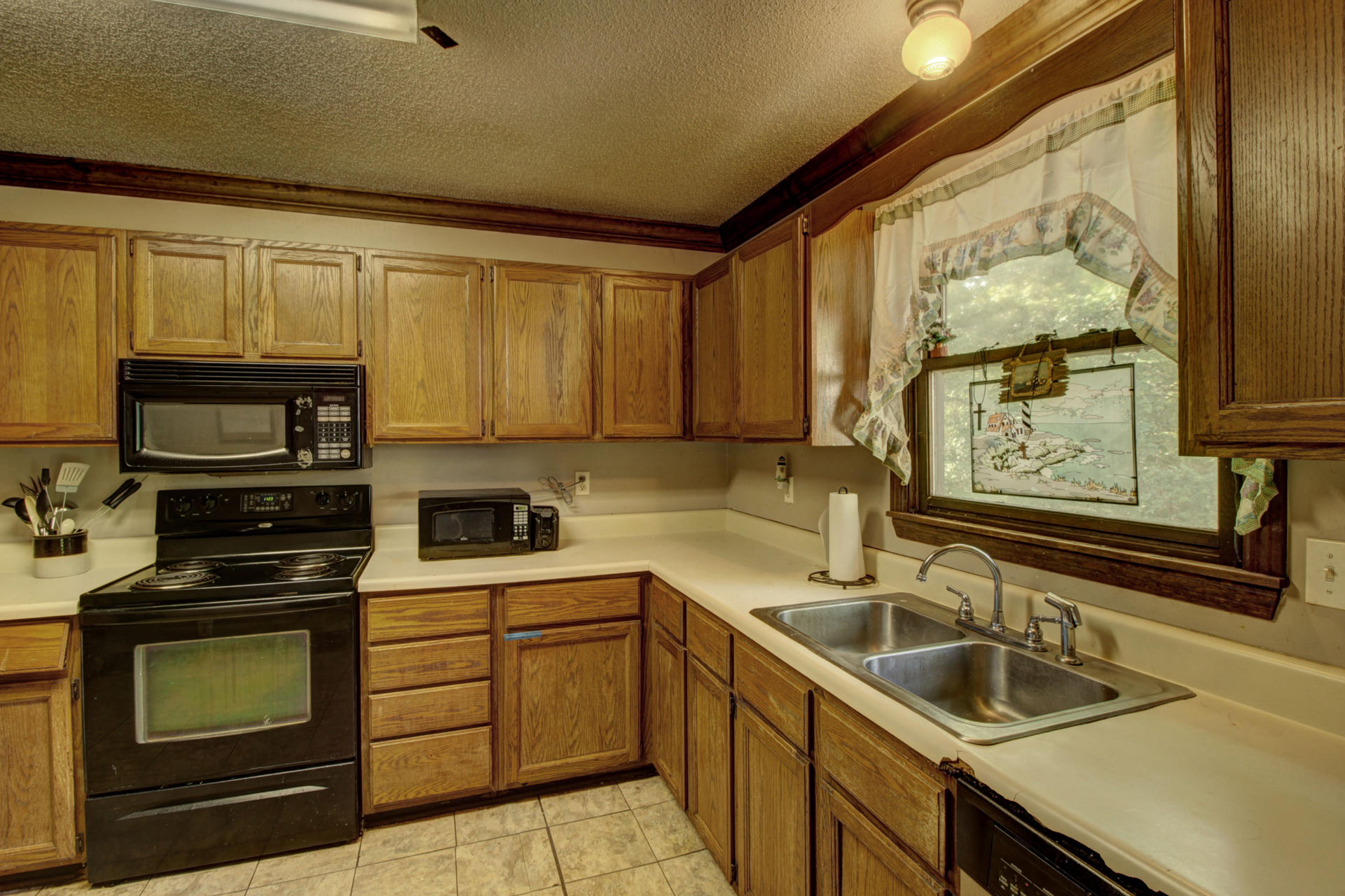 6025 Maloneyville Road Corryton, TN 37721 - Photo 10 of 24 kitchen 1
