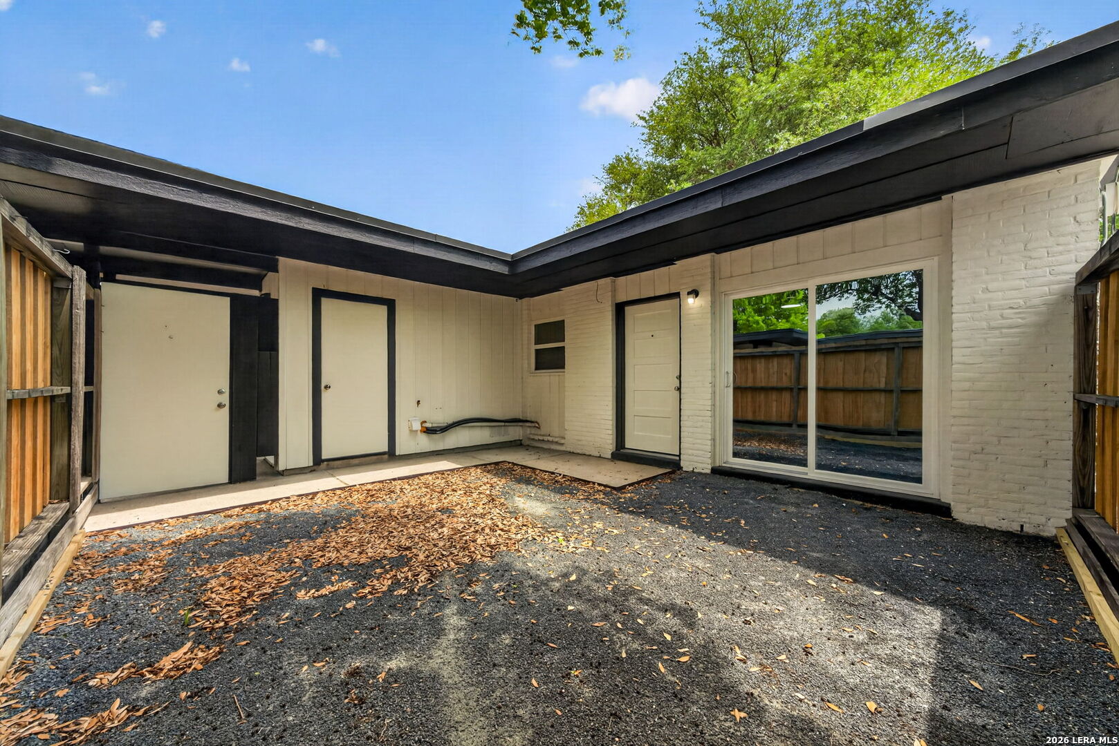 600 Gentleman Road, Unit 1 Balcones Heights, TX 78201 - Photo 4 of 17