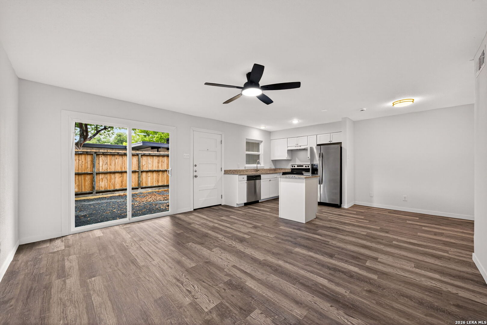 600 Gentleman Road, Unit 1 Balcones Heights, TX 78201 - Photo 6 of 17