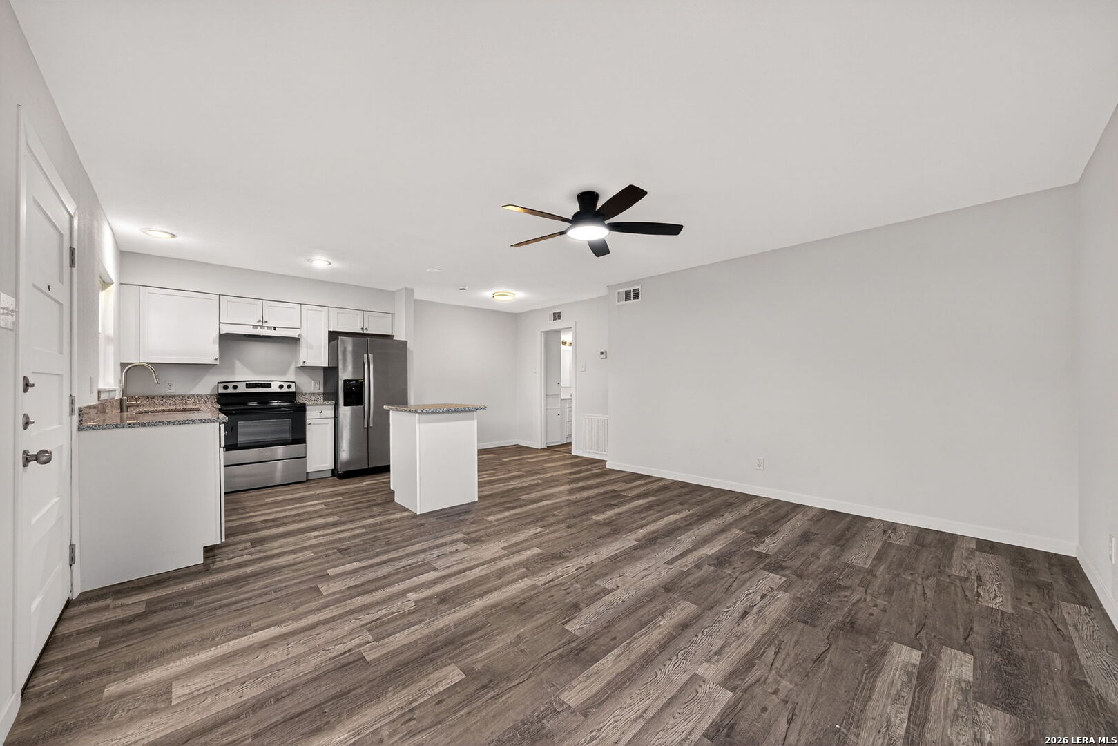 600 Gentleman Road, Unit 1 Balcones Heights, TX 78201 - Photo 7 of 17