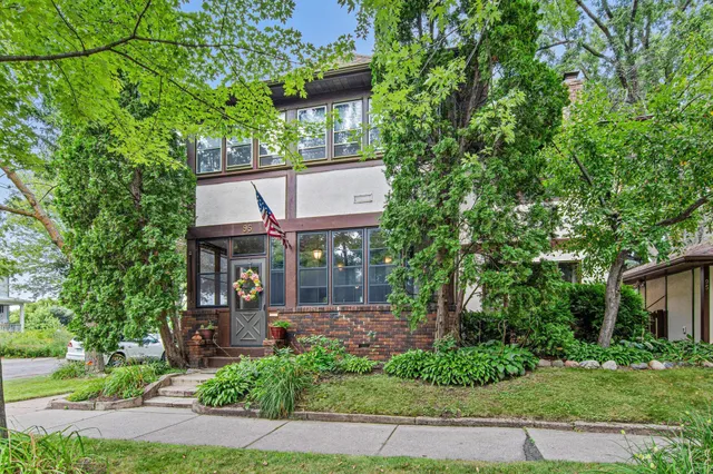 $585,000 | 95 West Colorado Street, St. Paul, MN 55107