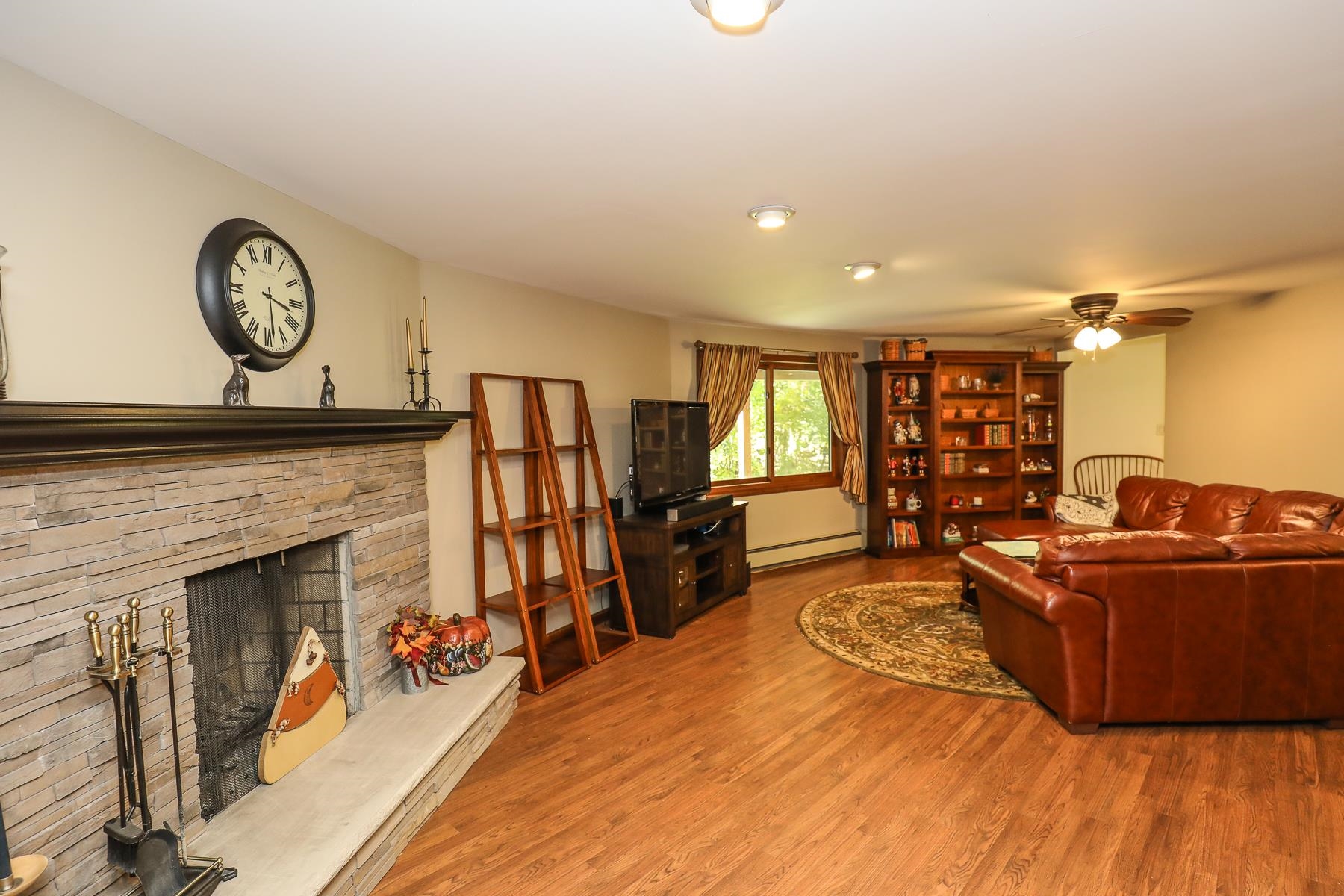 18 Hook Road Candia, NH 03034 - Photo 2 of 38