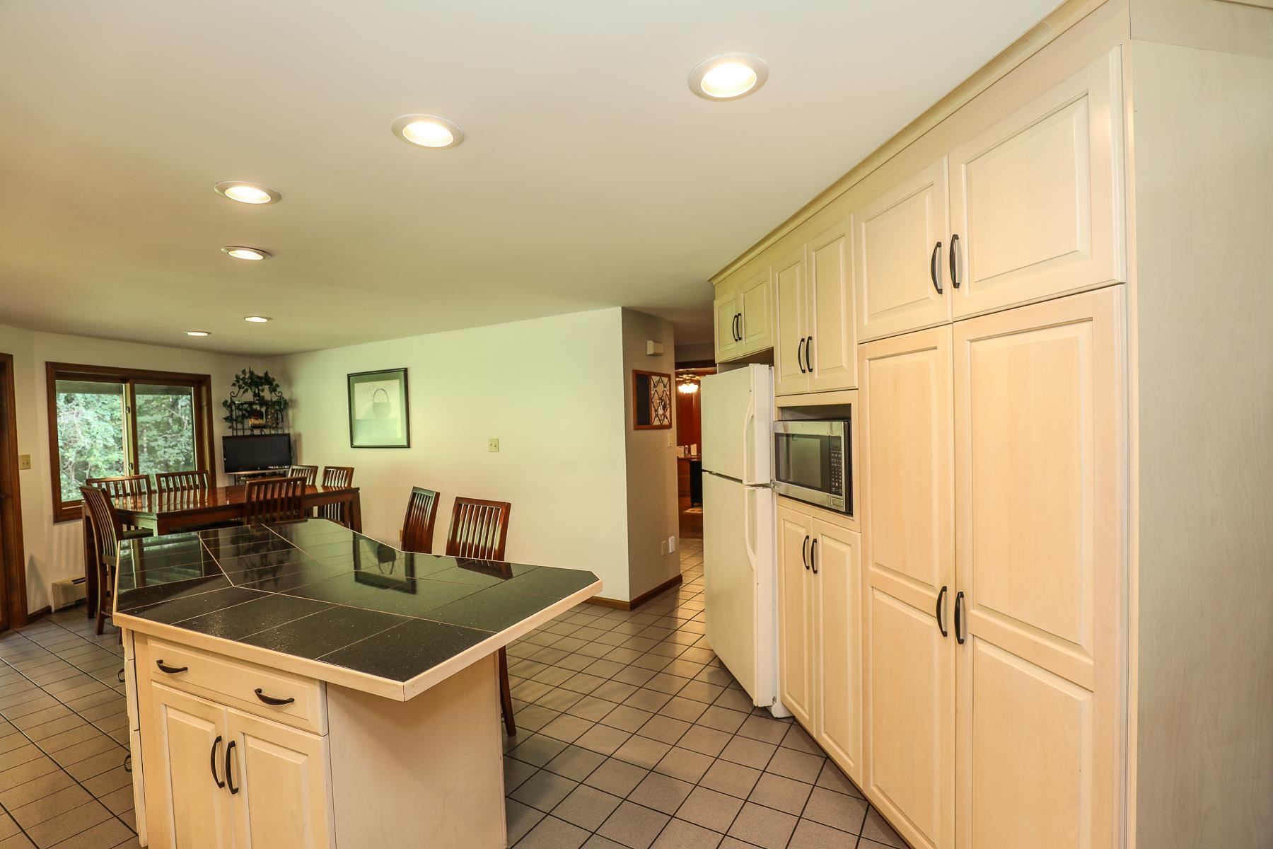 18 Hook Road Candia, NH 03034 - Photo 11 of 38
