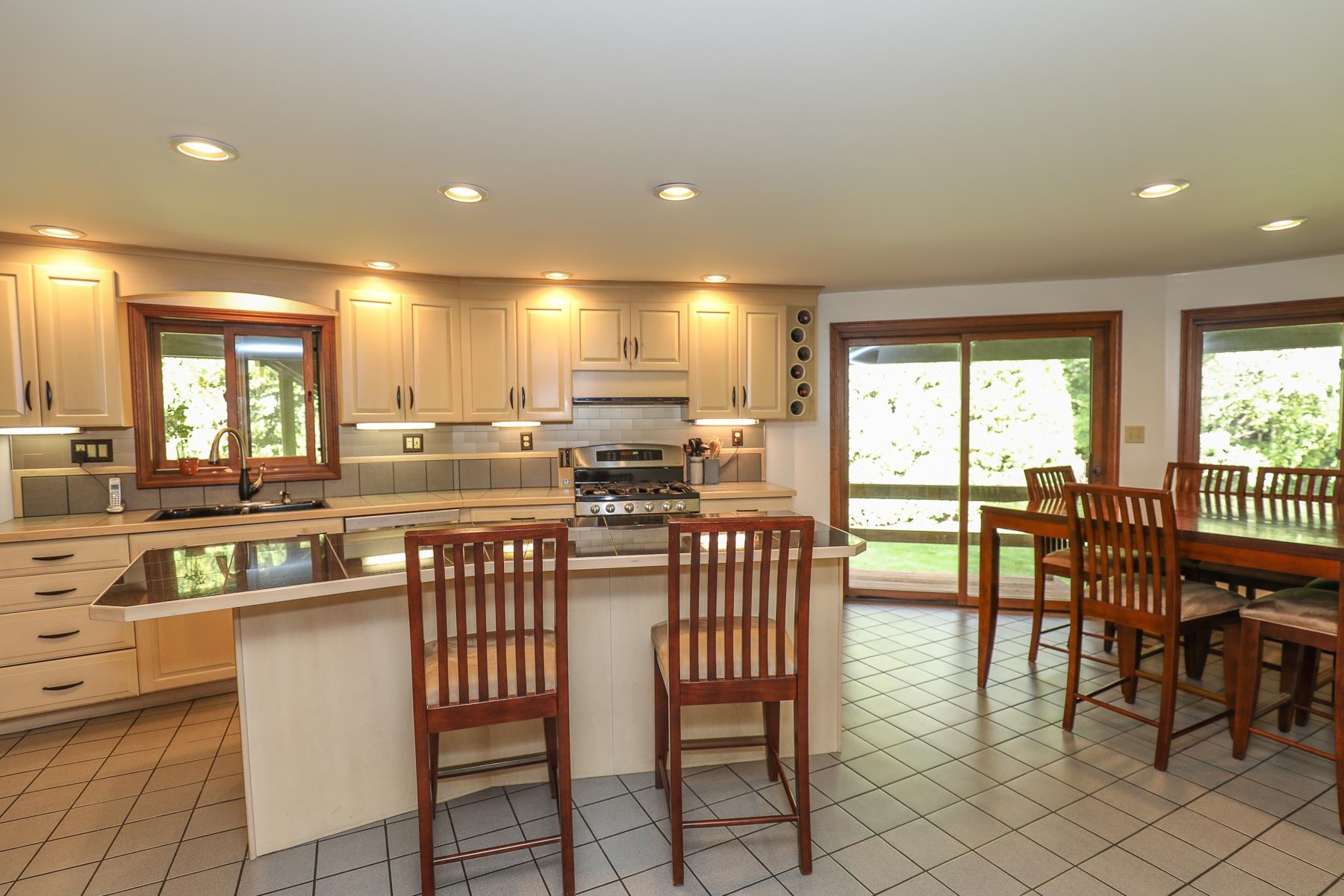 18 Hook Road Candia, NH 03034 - Photo 7 of 38