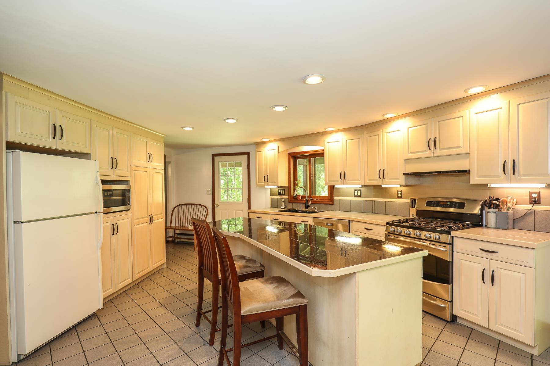 18 Hook Road Candia, NH 03034 - Photo 8 of 38