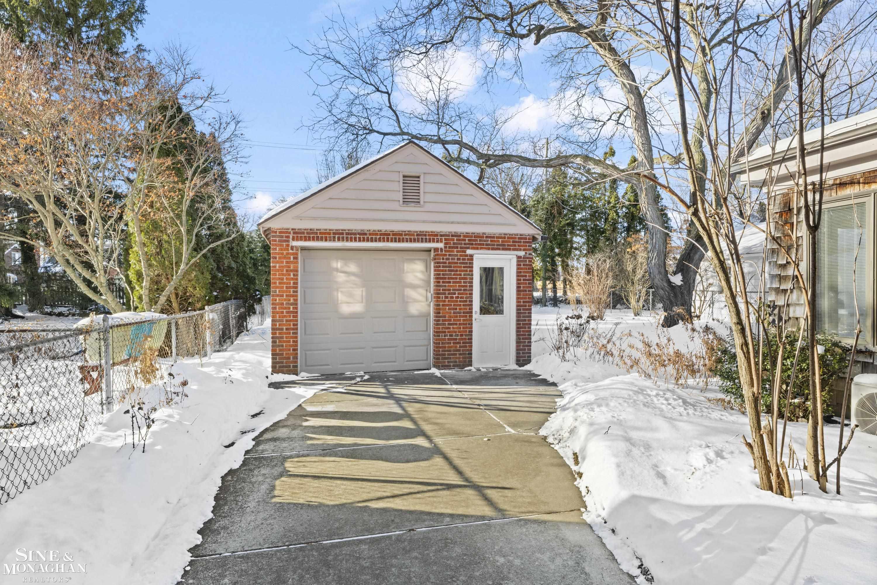 419 Maison Road Grosse Pointe Farms, MI 48236 - Photo 42 of 50
