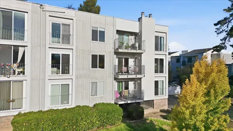 $949,000 | 601 Leahy Street, Unit 201, Redwood City, CA 94061