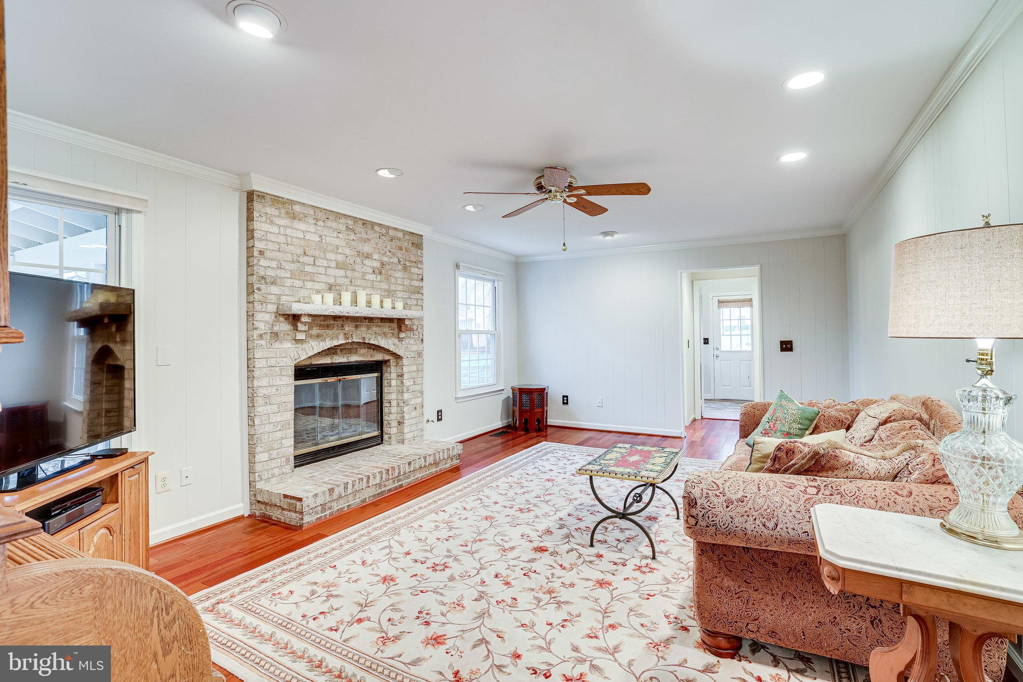 138 Peyton Road Sterling, VA 20165 - Photo 22 of 64 Family Room with Gas Fireplace