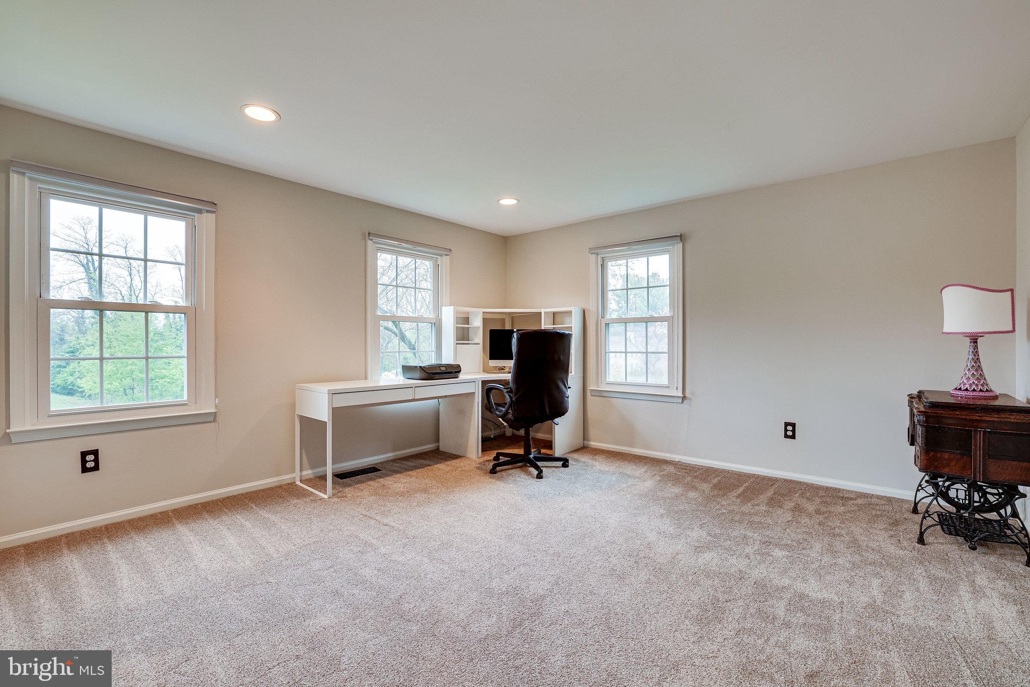 138 Peyton Road Sterling, VA 20165 - Photo 38 of 64 Second - Oversized Bedroom