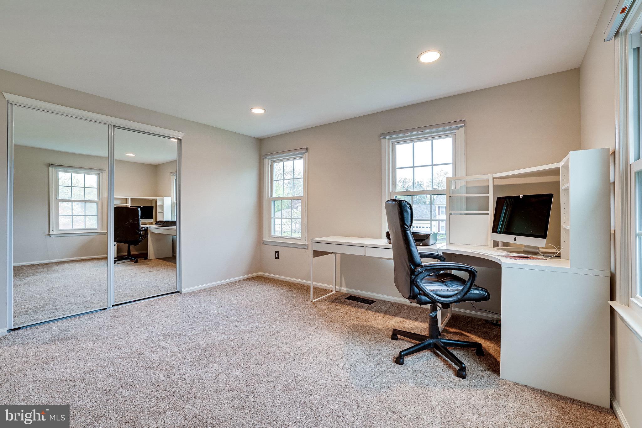 138 Peyton Road Sterling, VA 20165 - Photo 39 of 64 Second - Oversized Bedroom