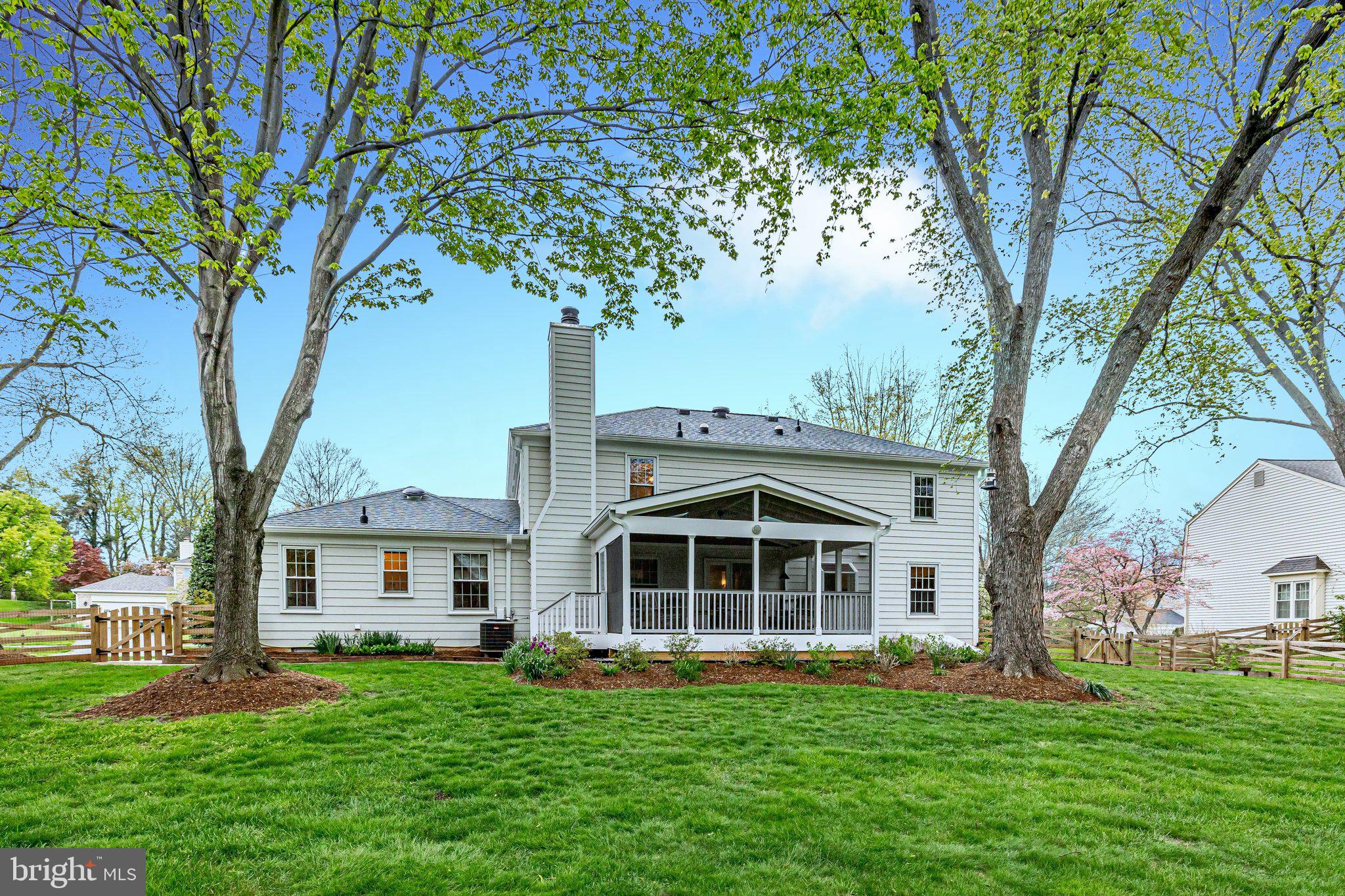 138 Peyton Road Sterling, VA 20165 - Photo 5 of 64 Rear View of 138 Peyton