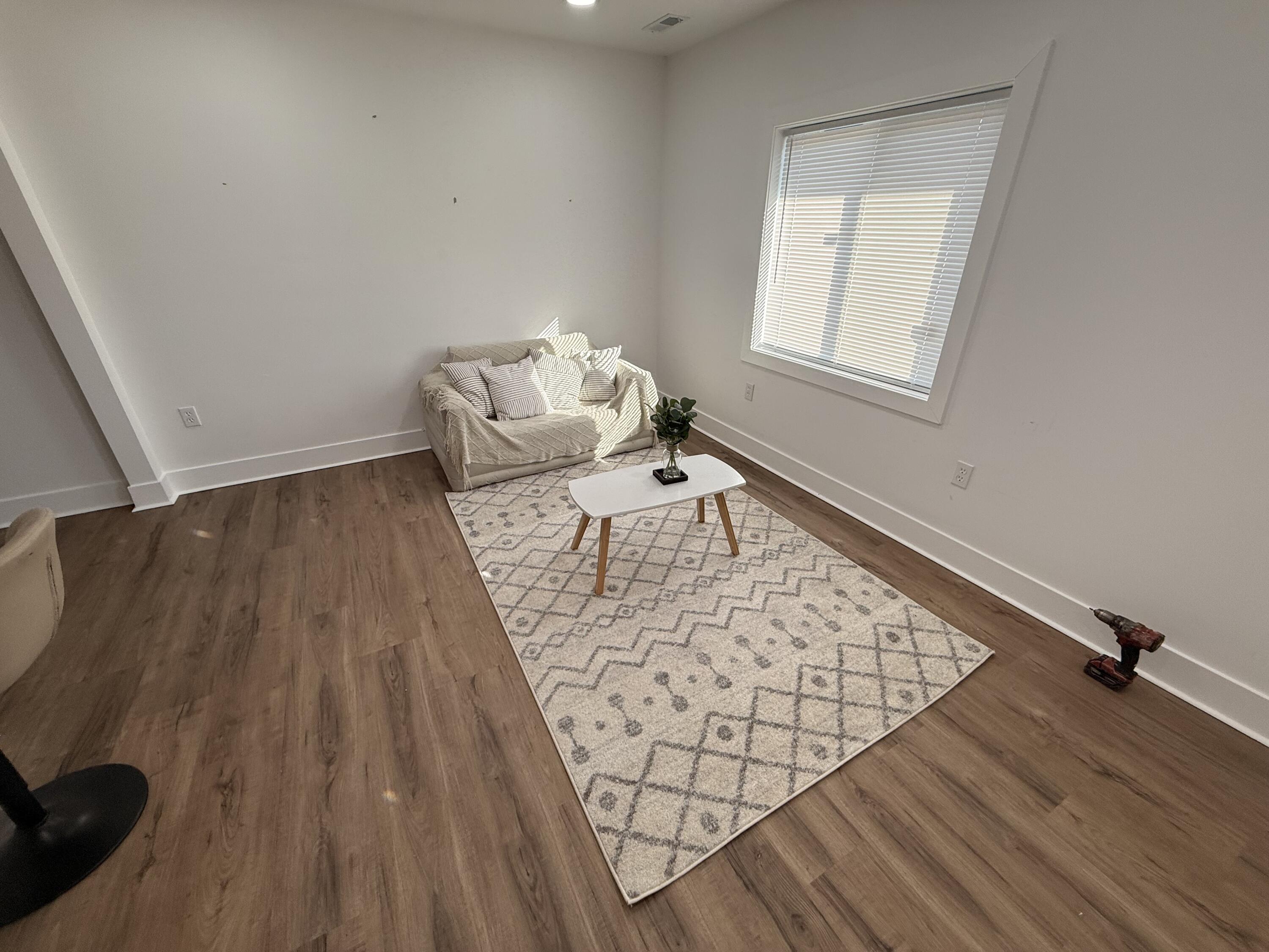 4514 East 10th Avenue Gary, IN 46403 - Photo 5 of 10 3000x2250