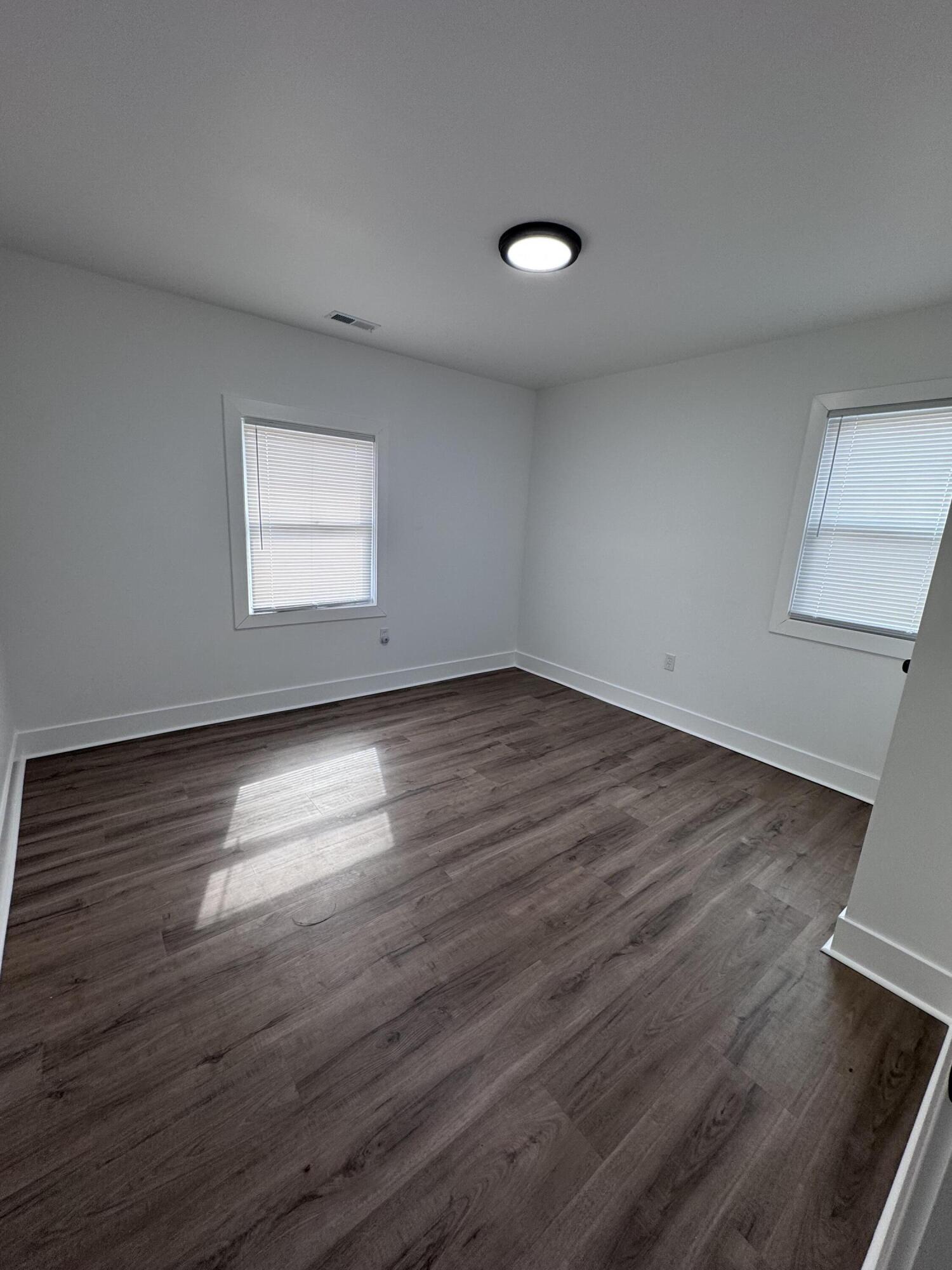 4514 East 10th Avenue Gary, IN 46403 - Photo 9 of 10 1500x2000